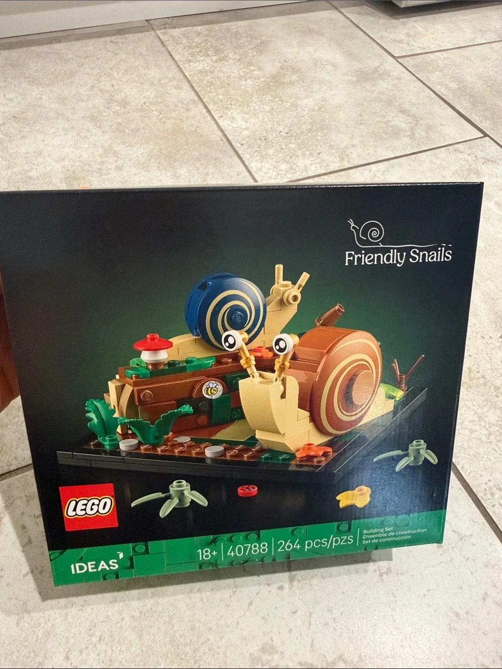 LEGO Ideas Friendly Snails - 40788 nwt unopened